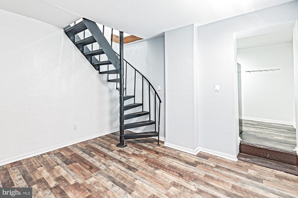 603 W 4th Street - Photo 3