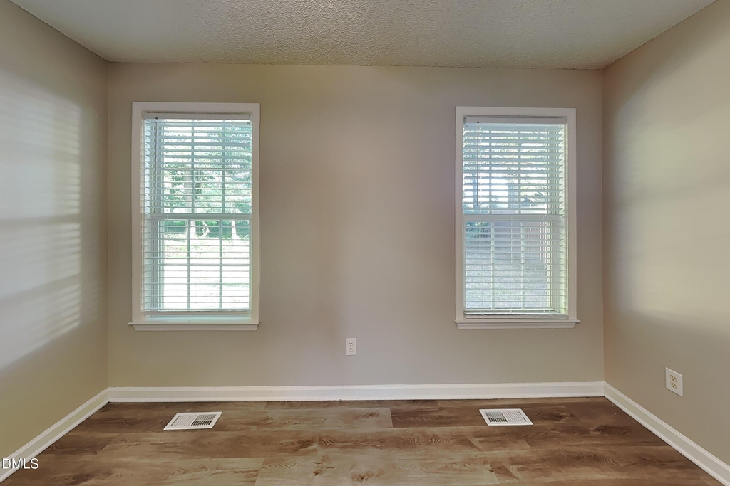 153 Cambridge Elm Drive - Photo 8