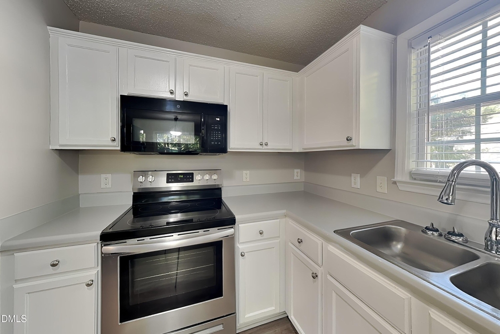 153 Cambridge Elm Drive - Photo 5