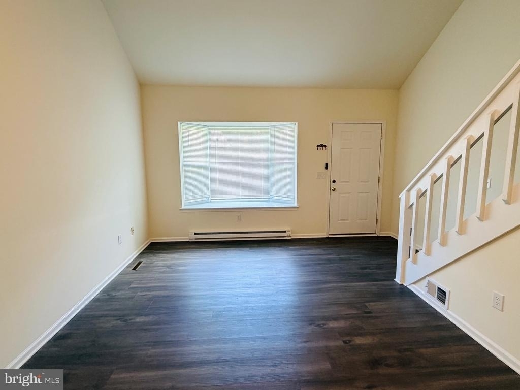 168 Stoney Drive - Photo 4