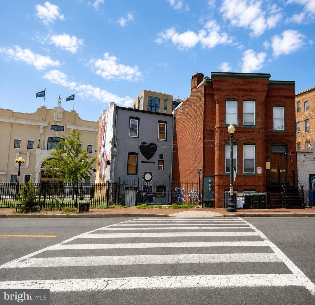632 Florida Avenue Nw - Photo 8