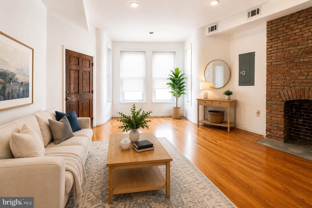 632 Florida Avenue Nw - Photo 0