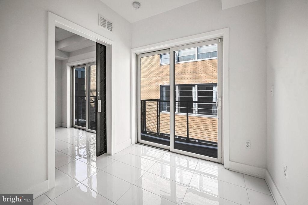 3304 Georgia Avenue Nw - Photo 8