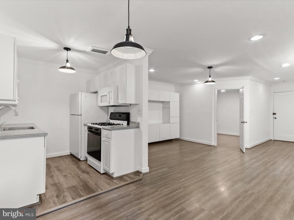 2325 42nd Street Nw - Photo 12