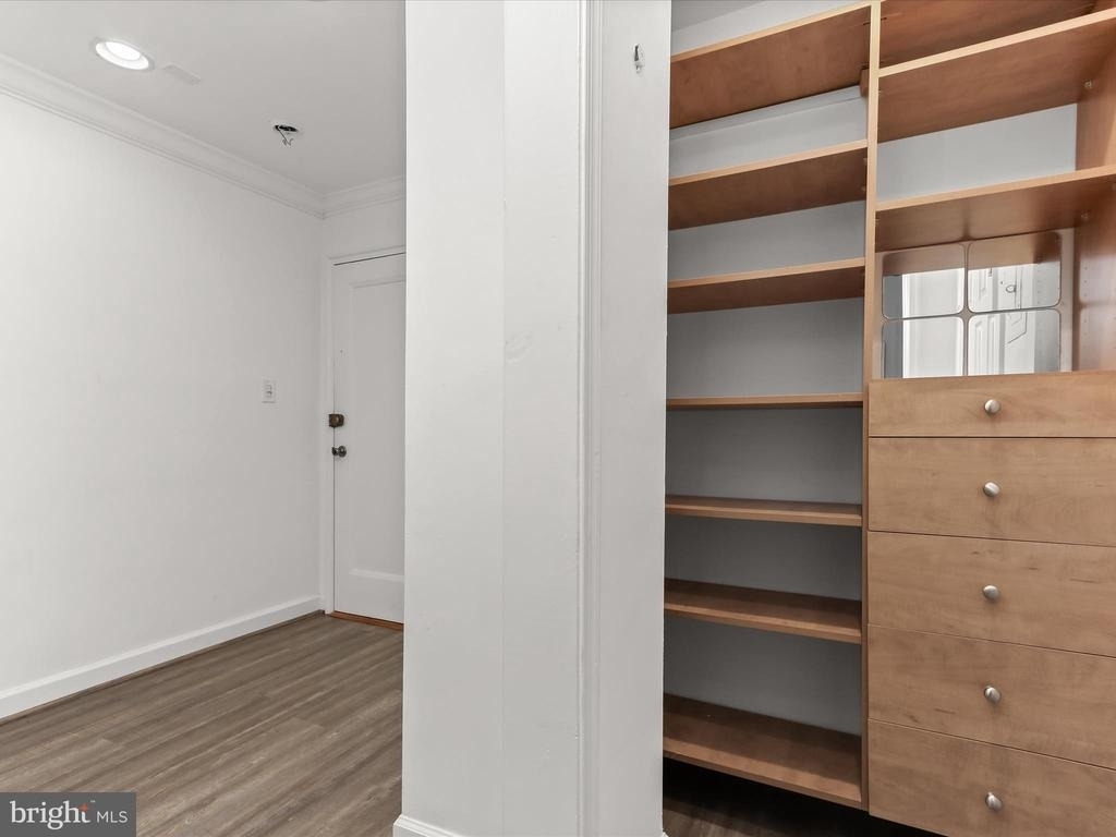 2325 42nd Street Nw - Photo 19