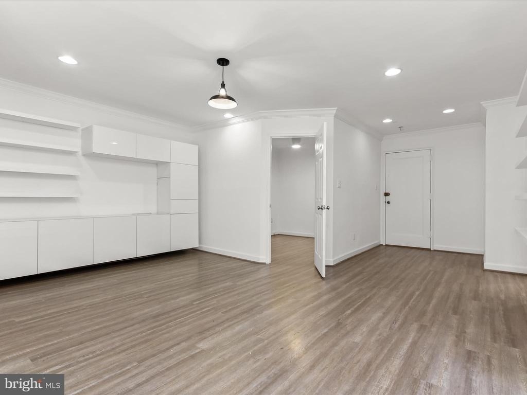 2325 42nd Street Nw - Photo 4