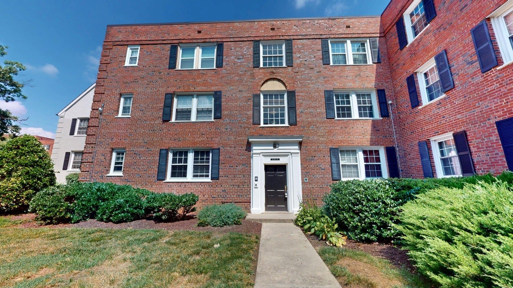 3809 W Street Se - Photo 0