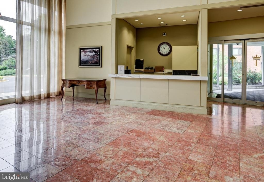 4201 Cathedral Avenue Nw - Photo 2