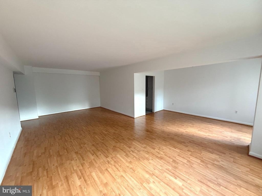 4201 Cathedral Avenue Nw - Photo 5