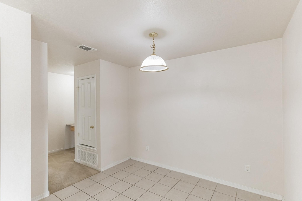 319 Cedar Ridge Dr - Photo 13