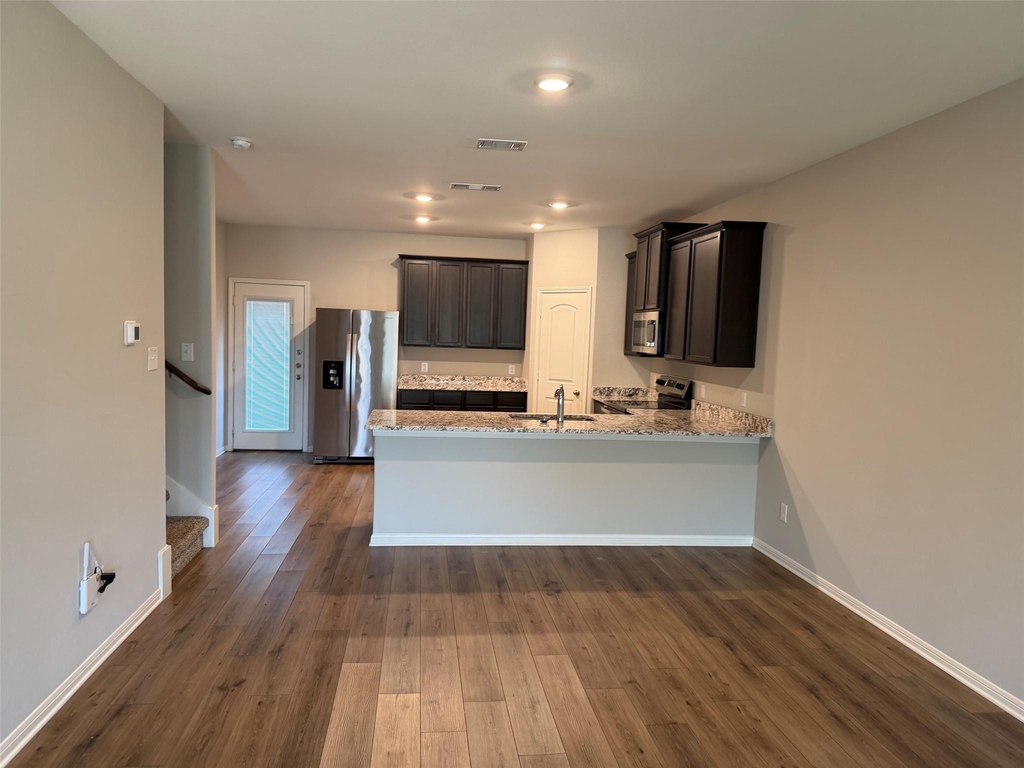 105 Declaration Ln - Photo 3