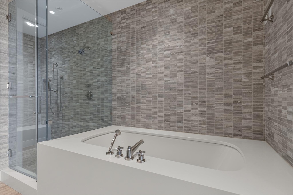 200 Congress Ave - Photo 28
