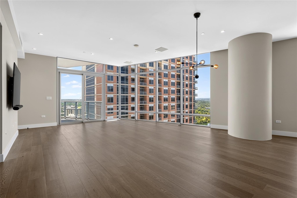 200 Congress Ave - Photo 17