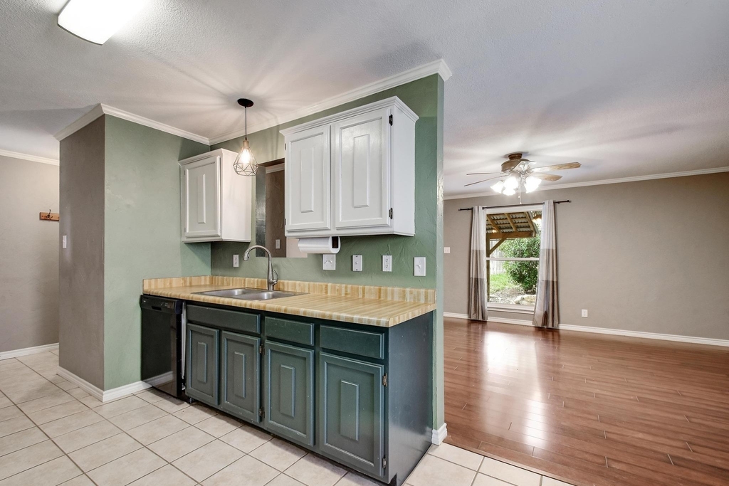 3429 Harvest Dr - Photo 11