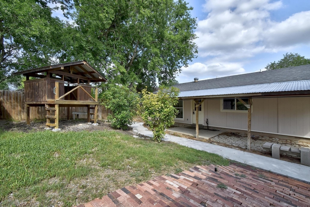 3429 Harvest Dr - Photo 22