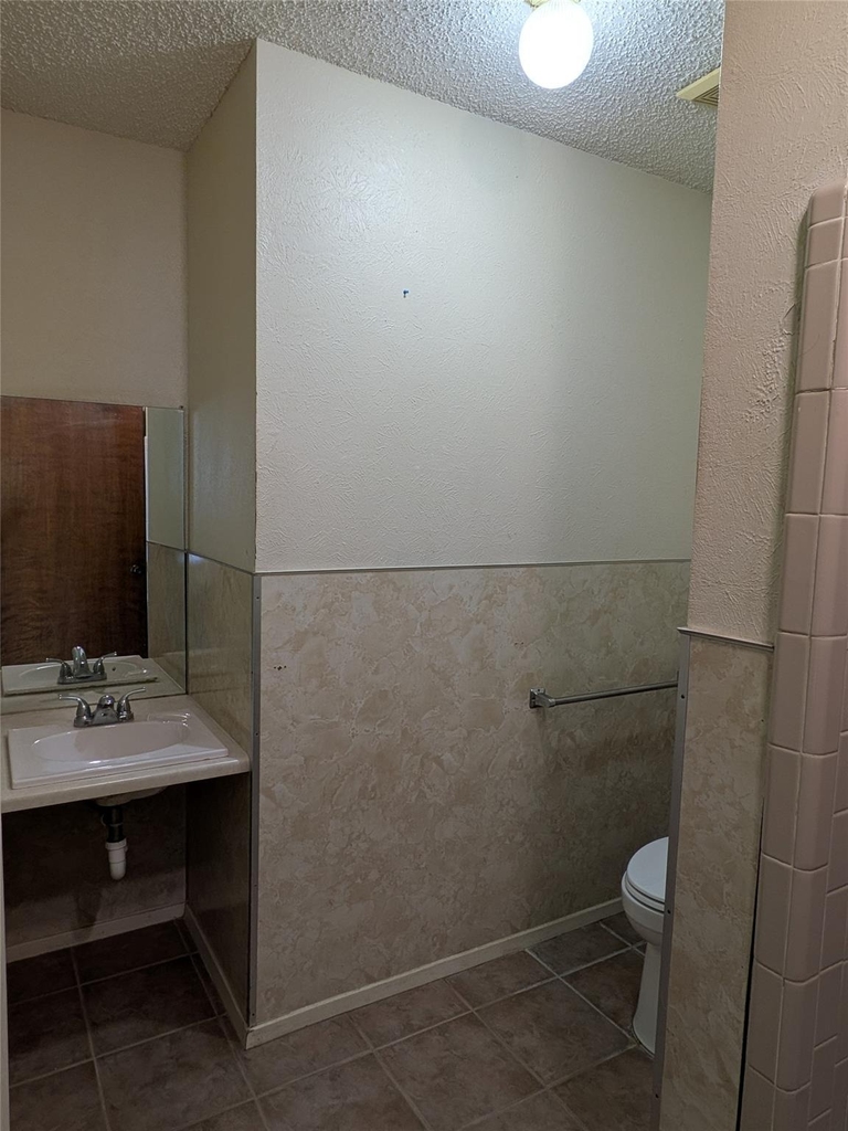 1507 Earle St - Photo 8