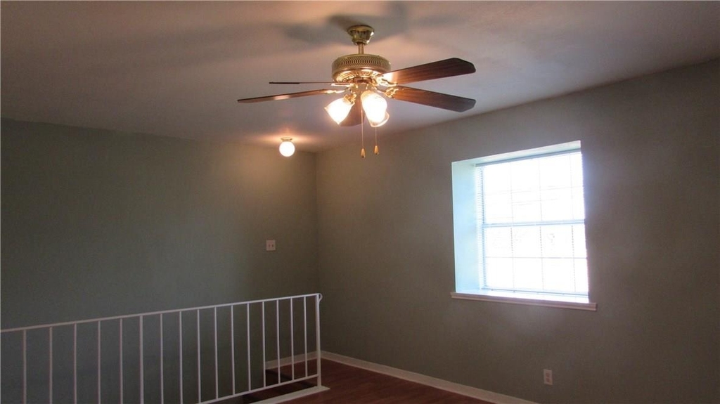 2208 Mission Hill Dr - Photo 13