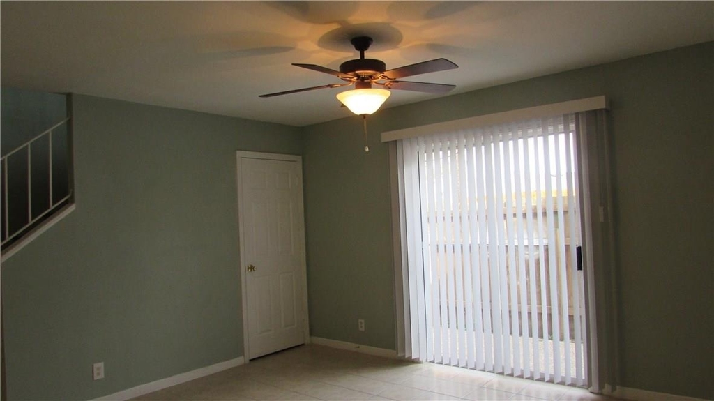 2208 Mission Hill Dr - Photo 8