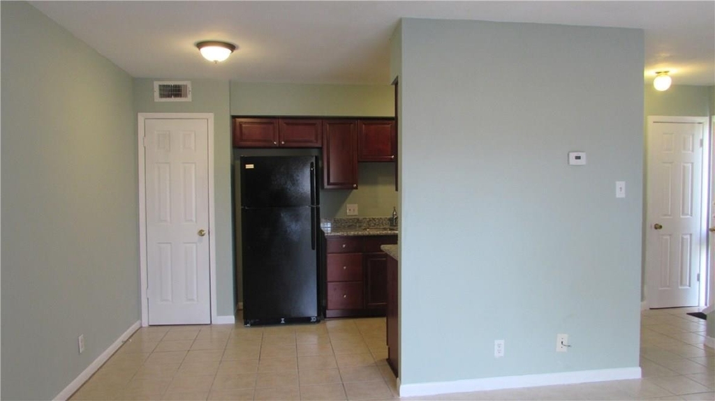 2208 Mission Hill Dr - Photo 6