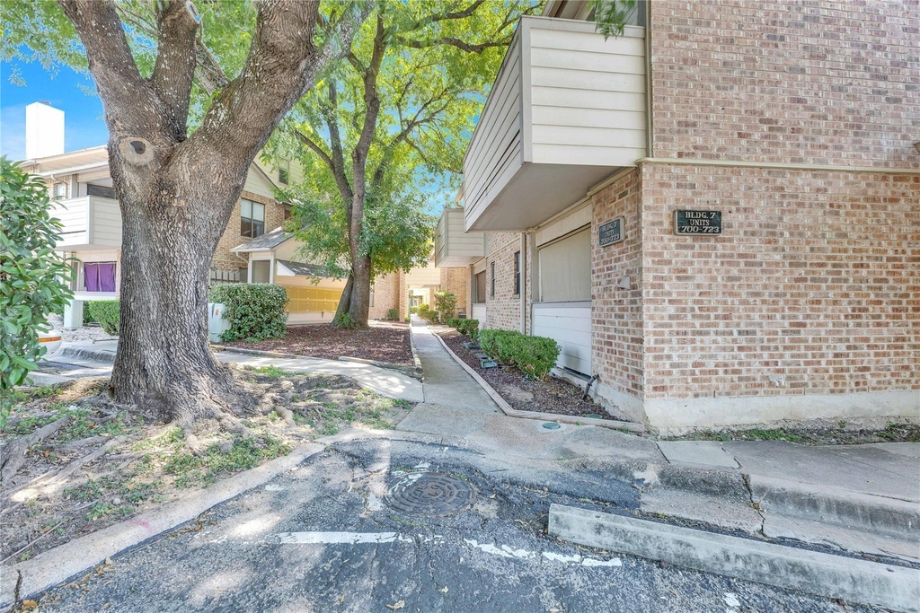 2500 Burleson Rd - Photo 19