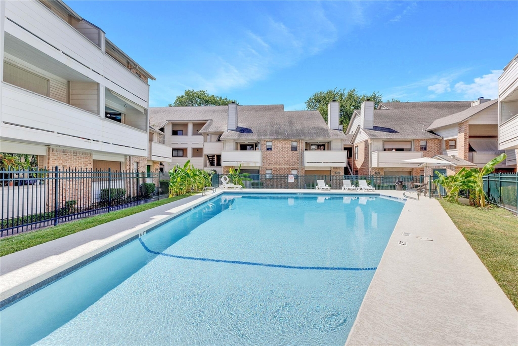 2500 Burleson Rd - Photo 18