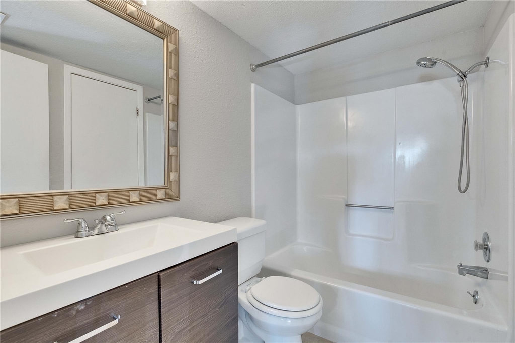 2500 Burleson Rd - Photo 13