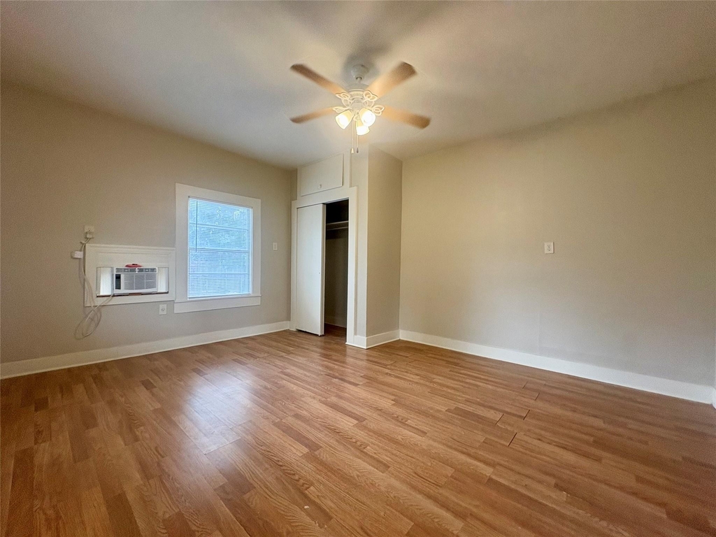815 Lizzie St - Photo 11