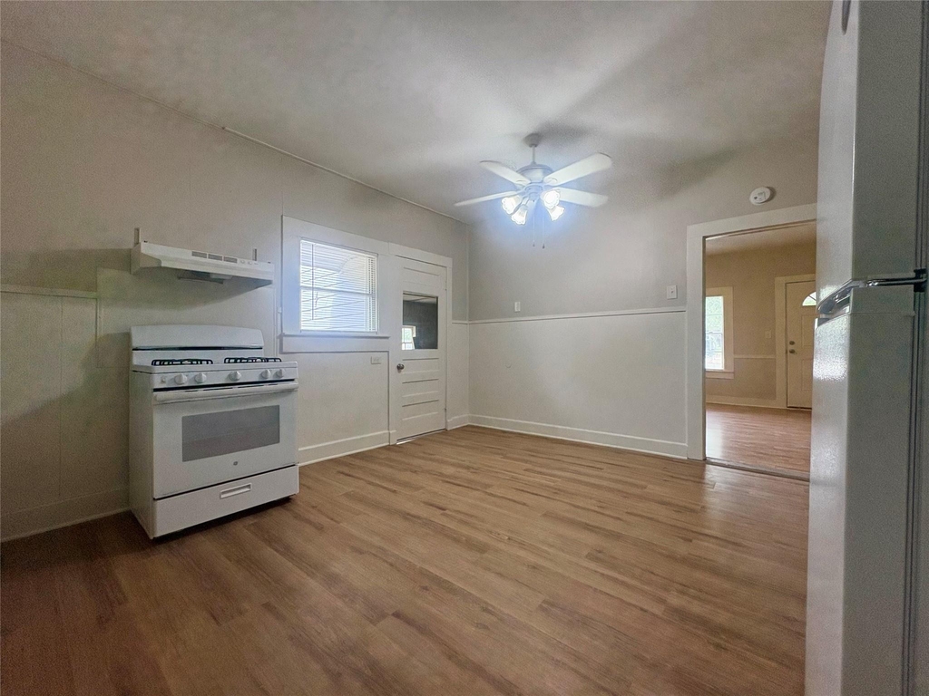 815 Lizzie St - Photo 6