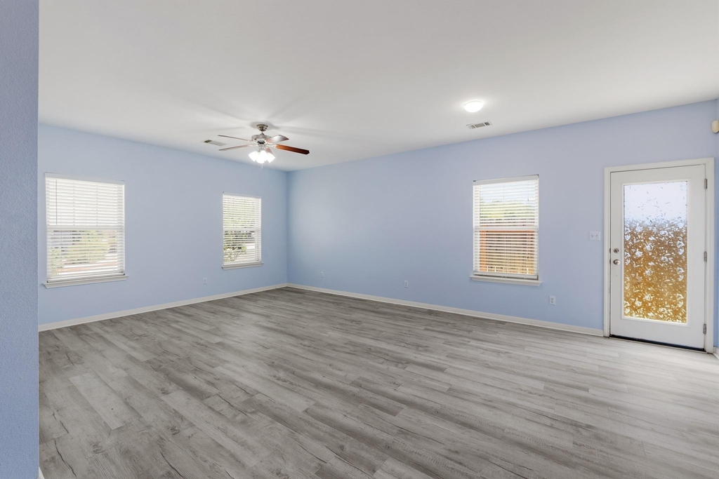 4500 Senda Ln - Photo 7