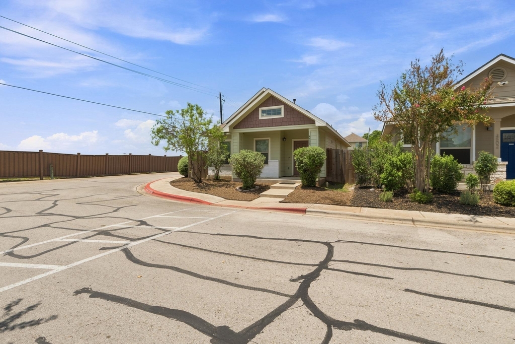 4500 Senda Ln - Photo 1