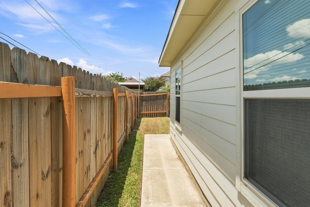 4500 Senda Ln - Photo 22
