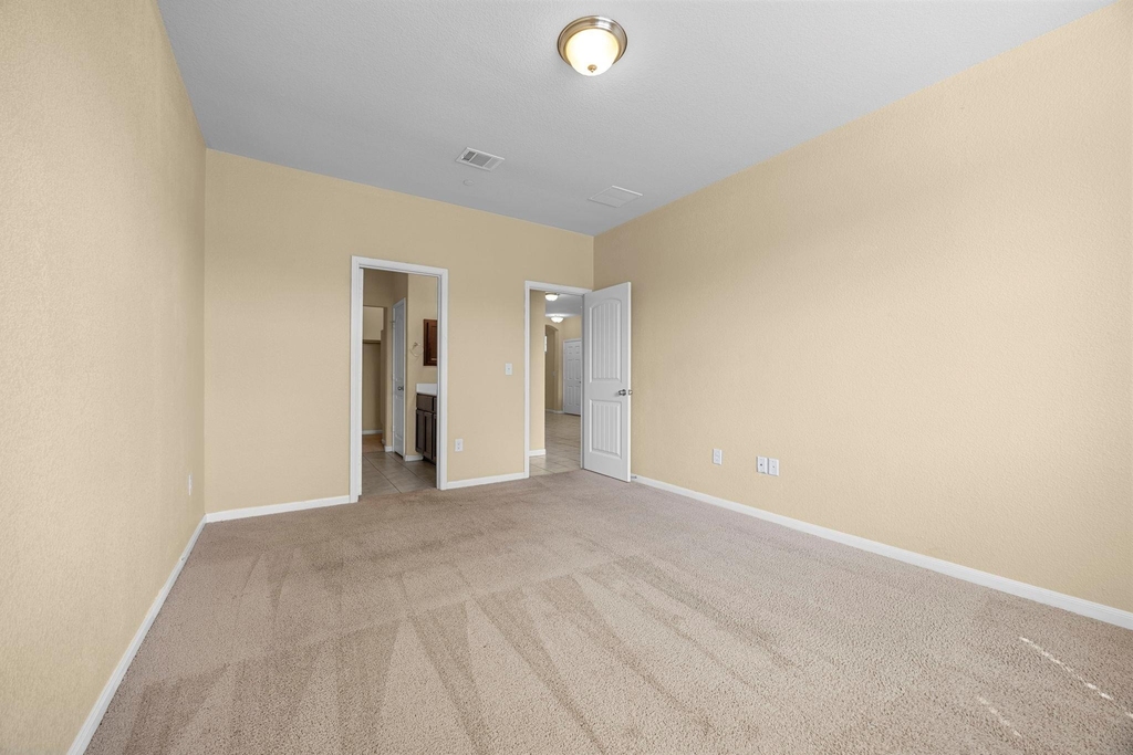 2880 Donnell Dr - Photo 14