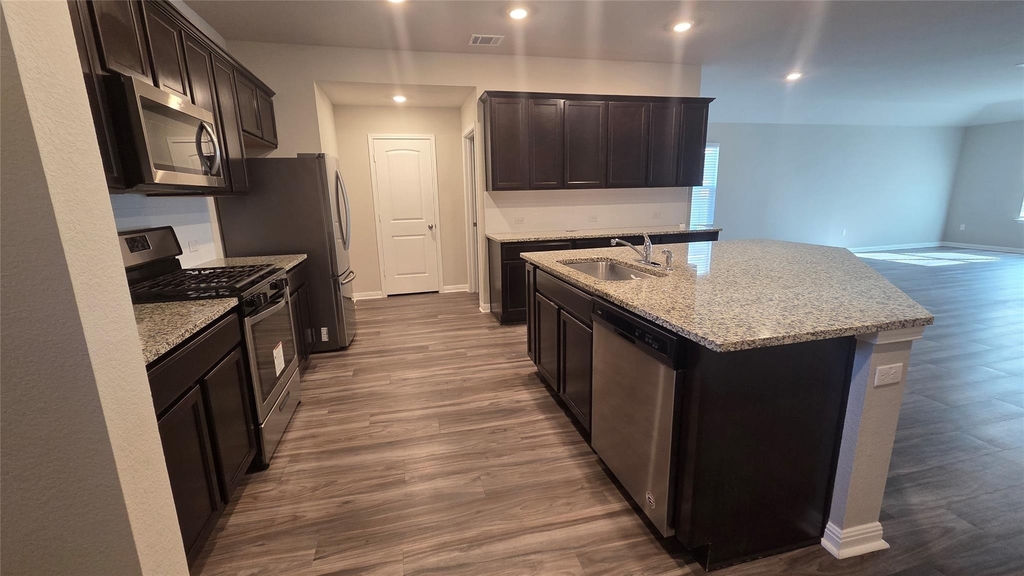 137 Arrowhead Vine St - Photo 3