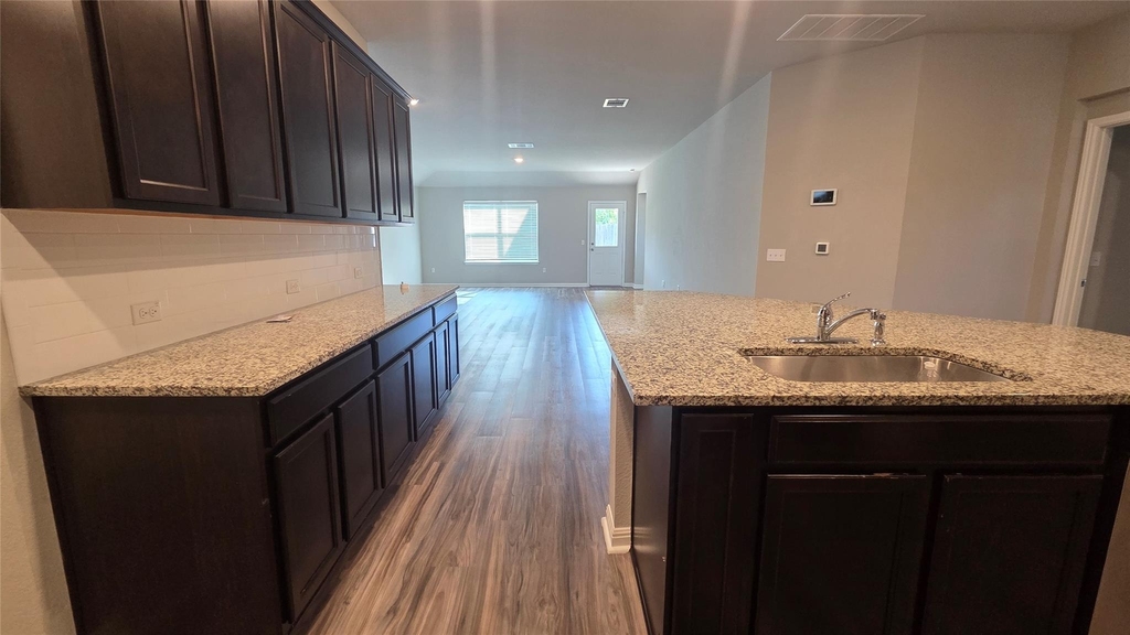 137 Arrowhead Vine St - Photo 6