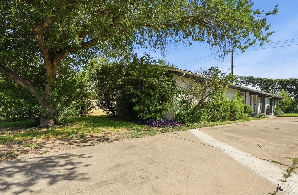 2712 Saint Edwards Cir - Photo 19