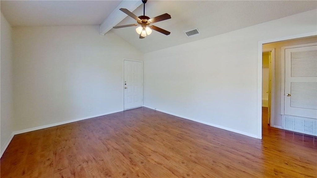 1209 Westcott Dr - Photo 4