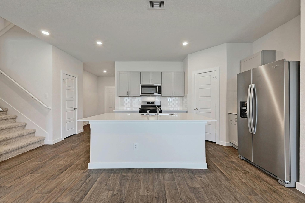 313 Merriman Rd - Photo 7