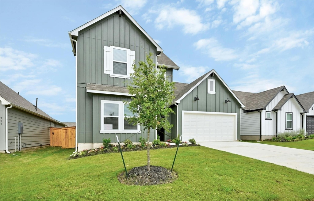 313 Merriman Rd - Photo 1