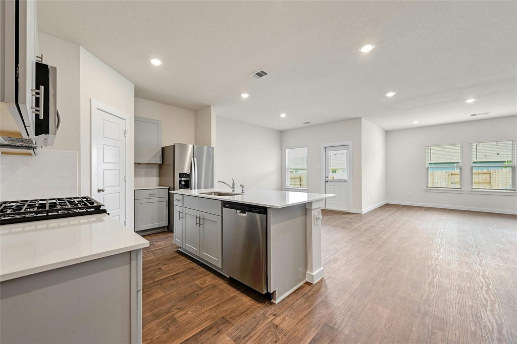 313 Merriman Rd - Photo 4