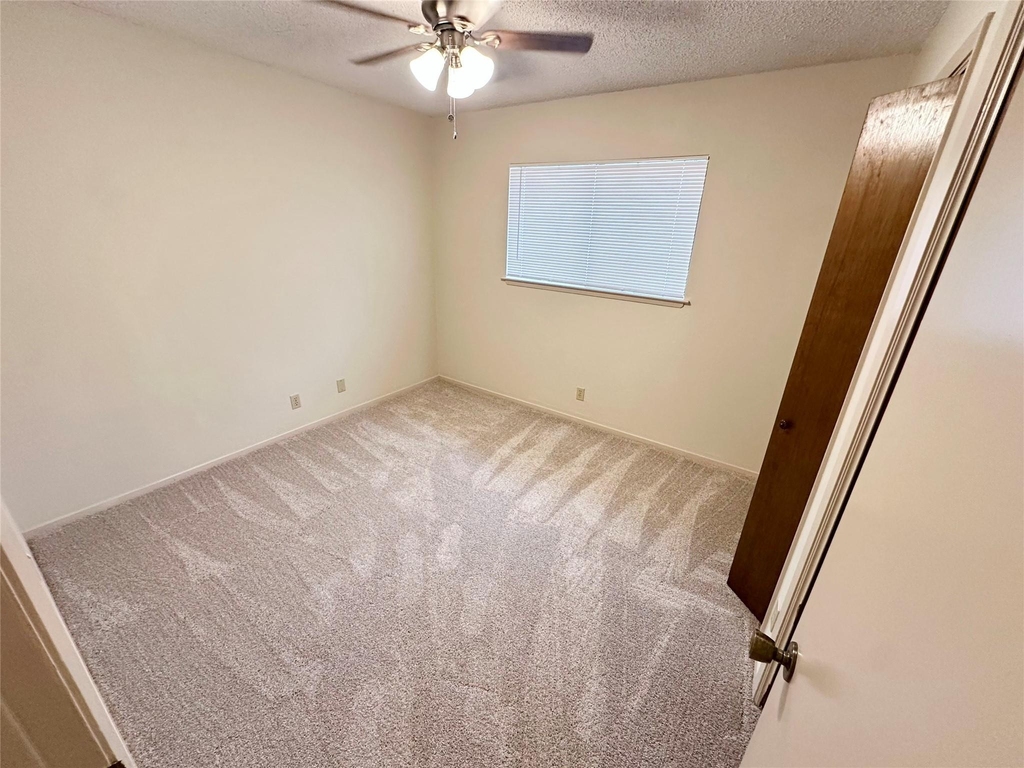 5619 Clay Ave - Photo 9