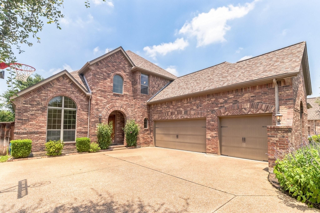 208 Angus Dr - Photo 1