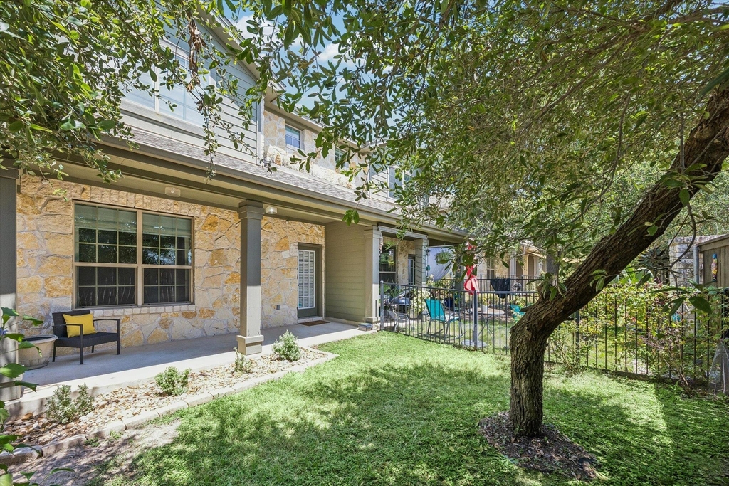 3101 Davis Ln - Photo 3