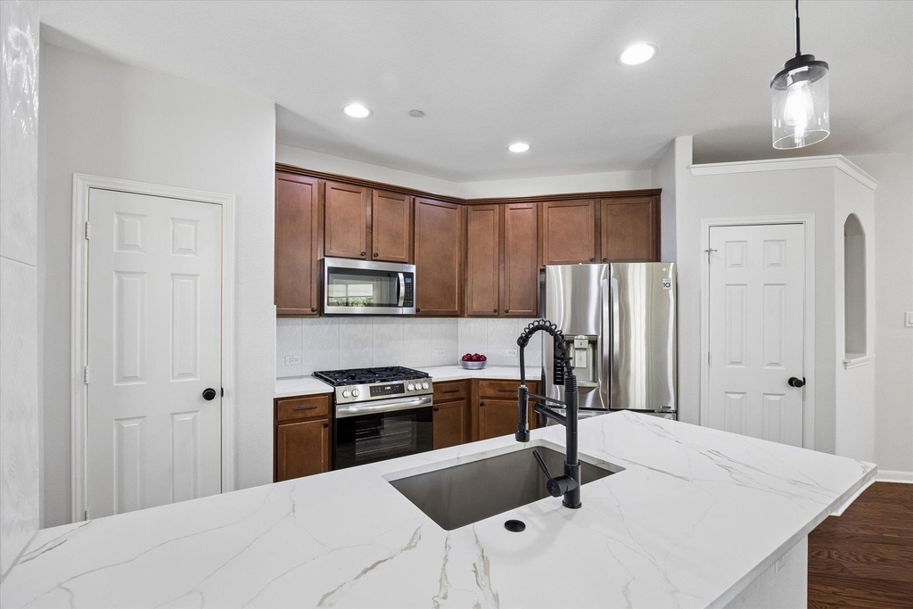 3101 Davis Ln - Photo 19