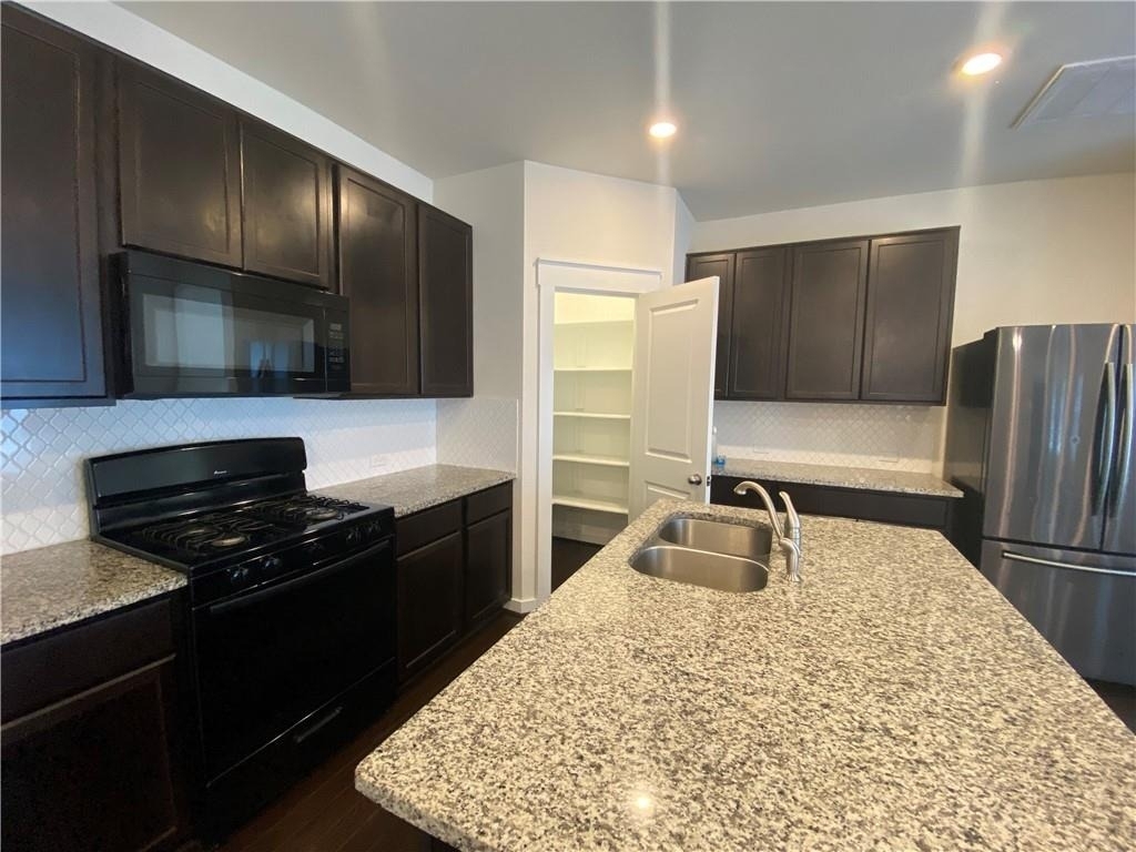 17115 Alturas Ave - Photo 9