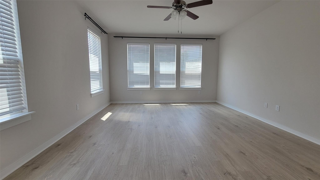 429 Tinto St - Photo 17