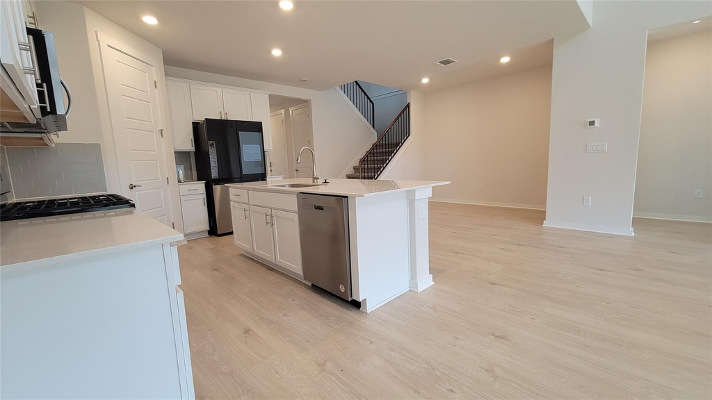 429 Tinto St - Photo 13