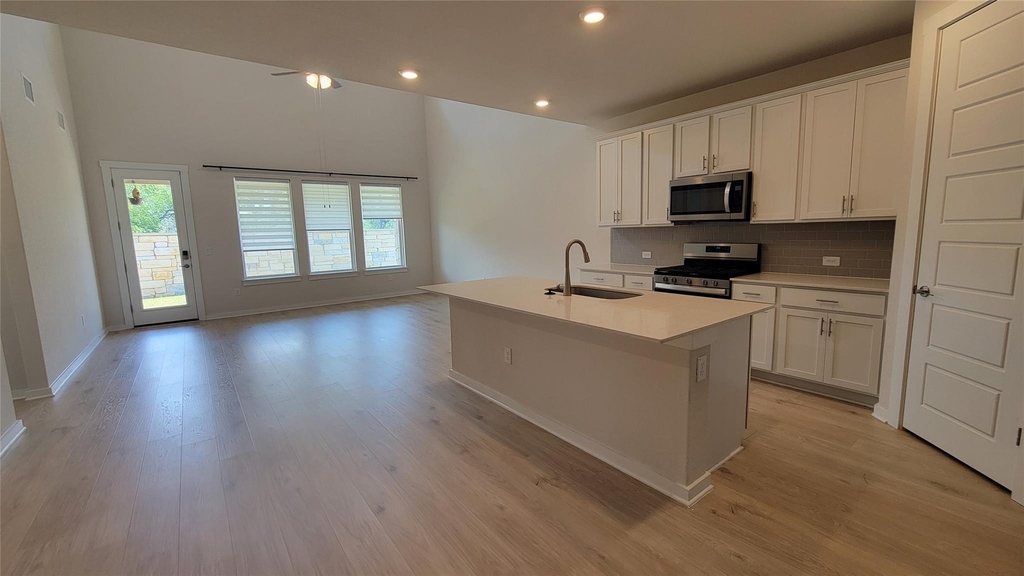 429 Tinto St - Photo 8