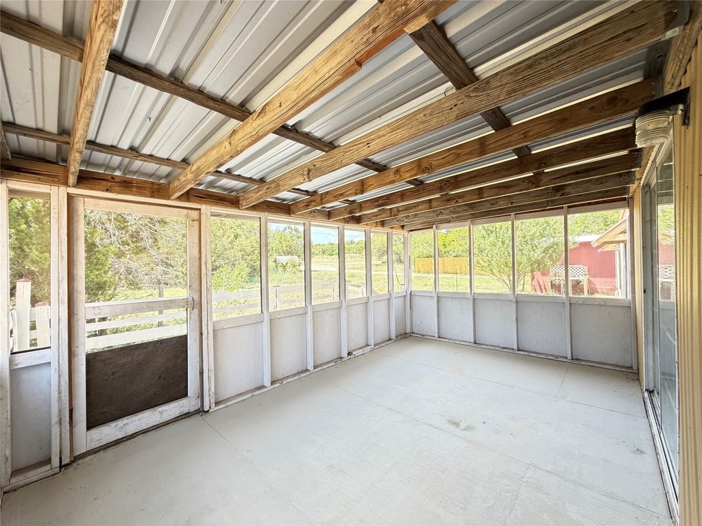 382 County Road 4450 - Photo 11