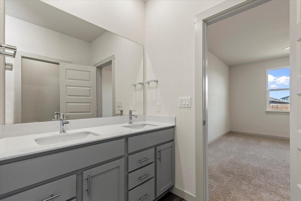 7704 Jacobean Way - Photo 16