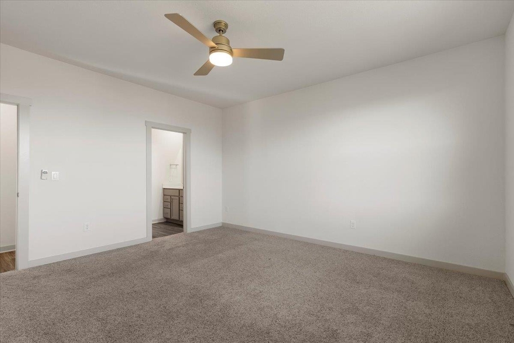 7704 Jacobean Way - Photo 13